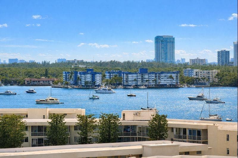 18031 Biscayne Boulevard #1104