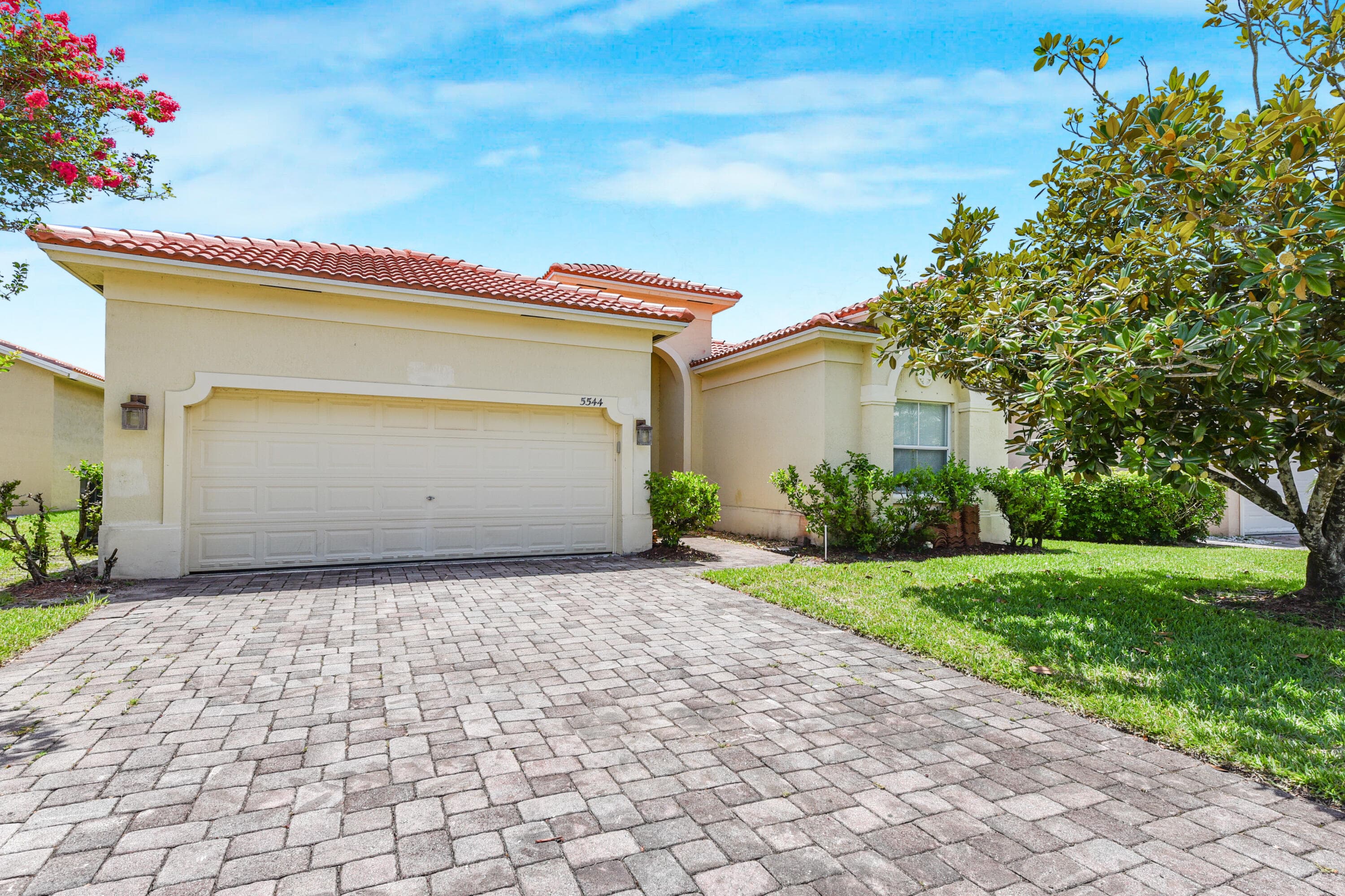 5544 Spanish River Road