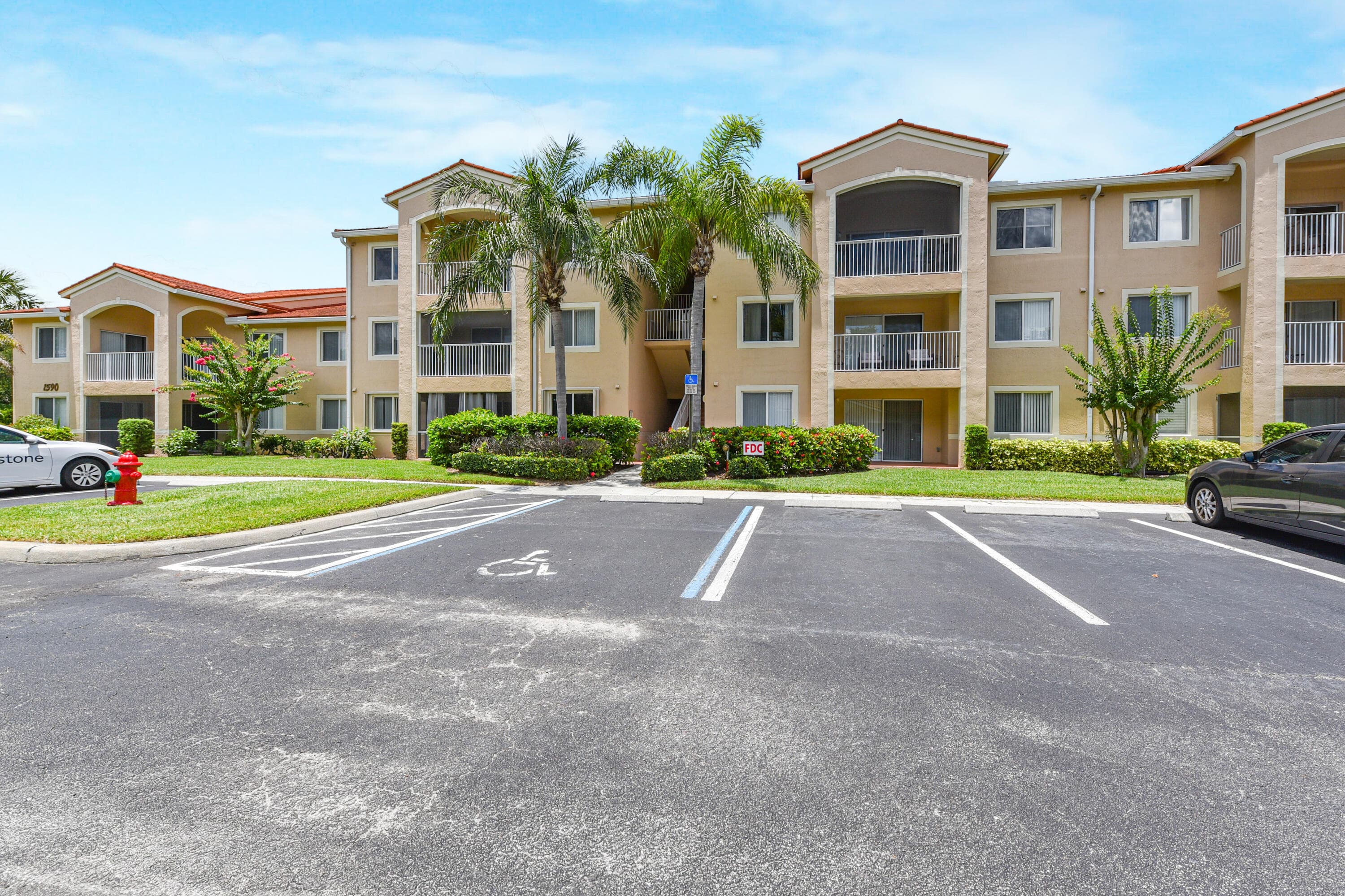 1590 S 42nd Circle #106