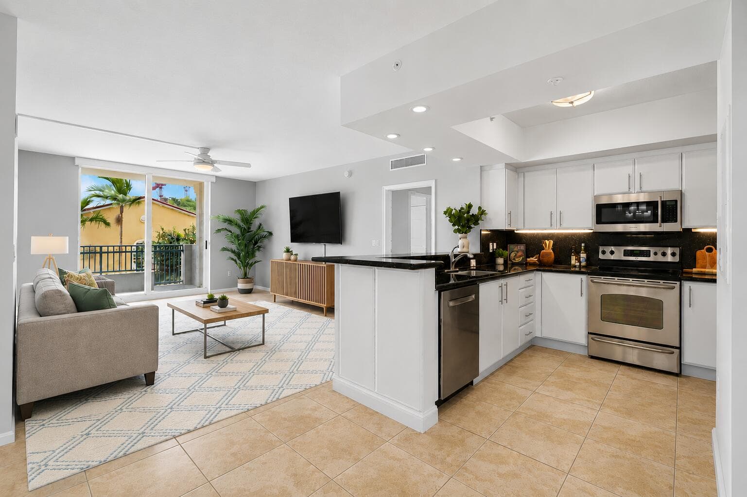 403 S Sapodilla Avenue #307