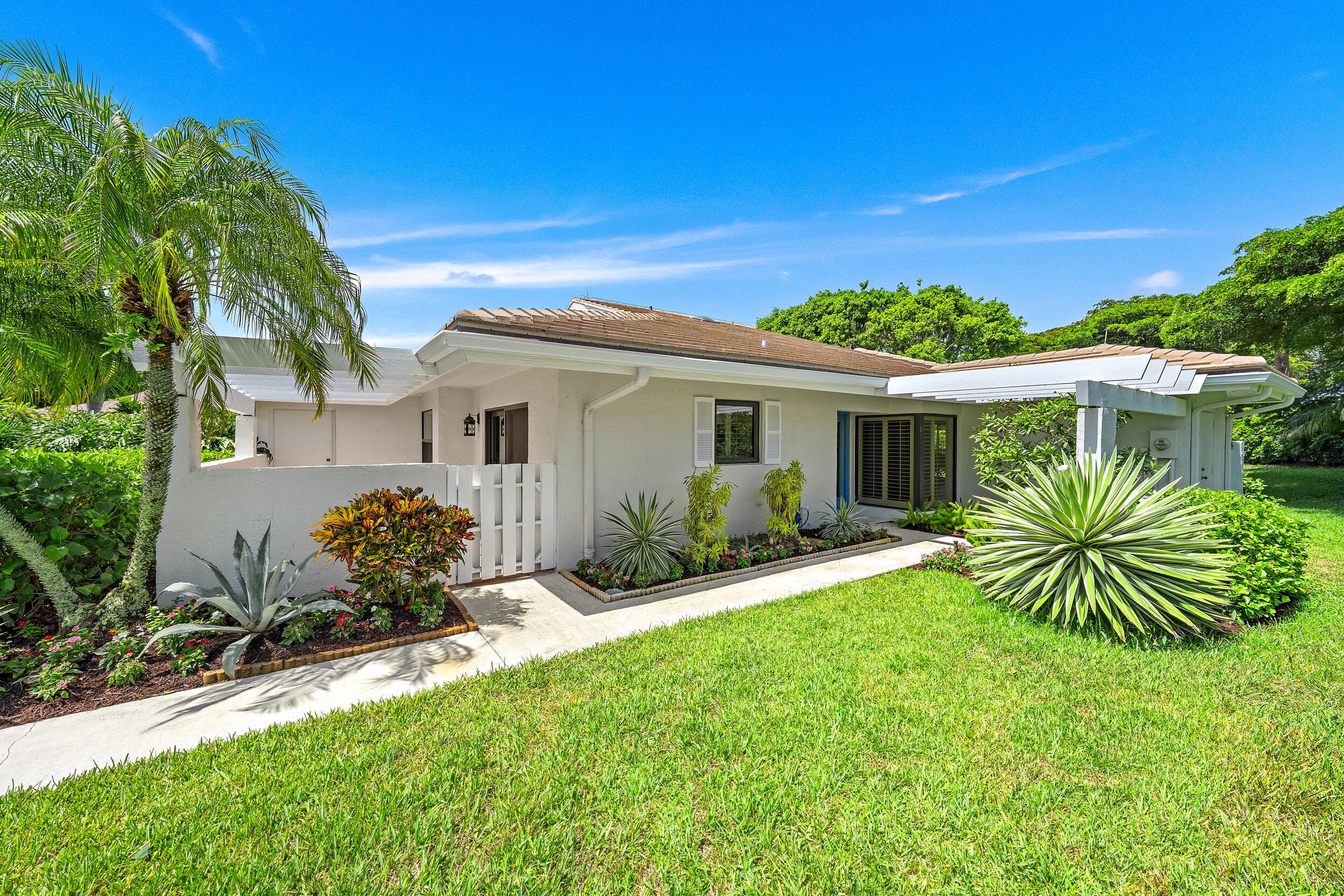 3644 Freshwater Drive