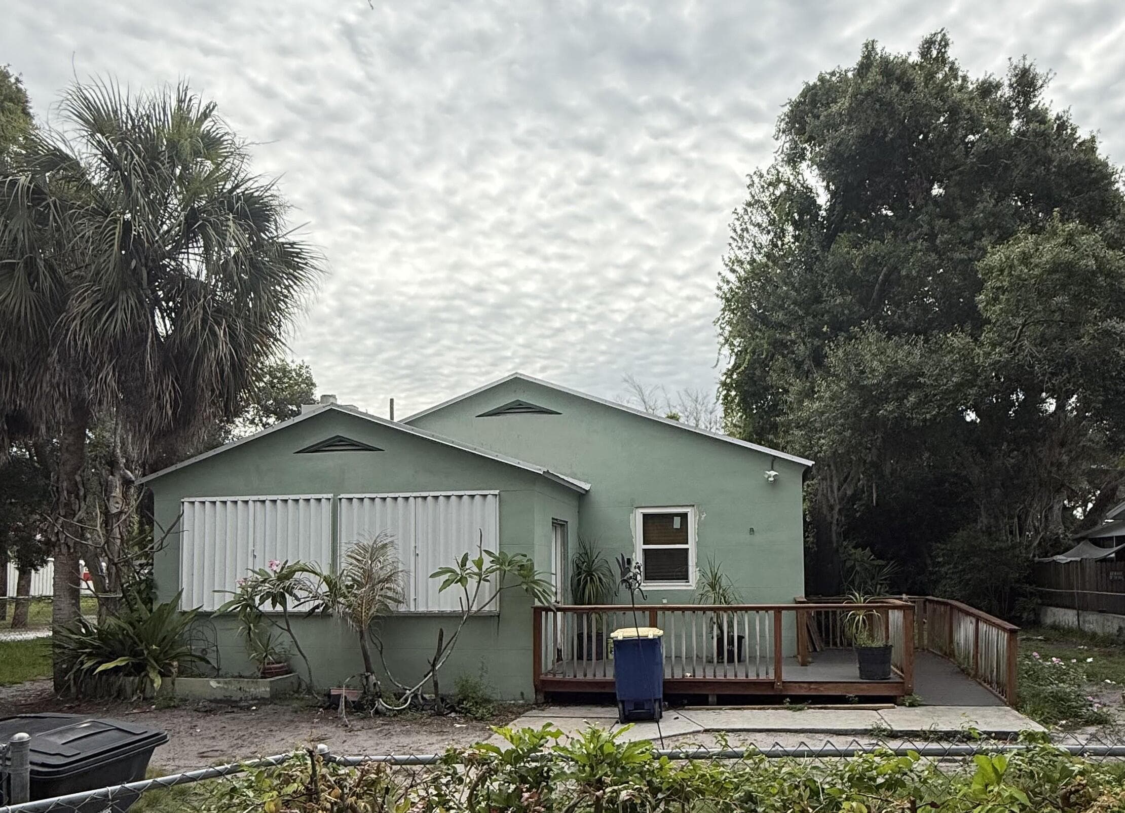 516 Beach Court