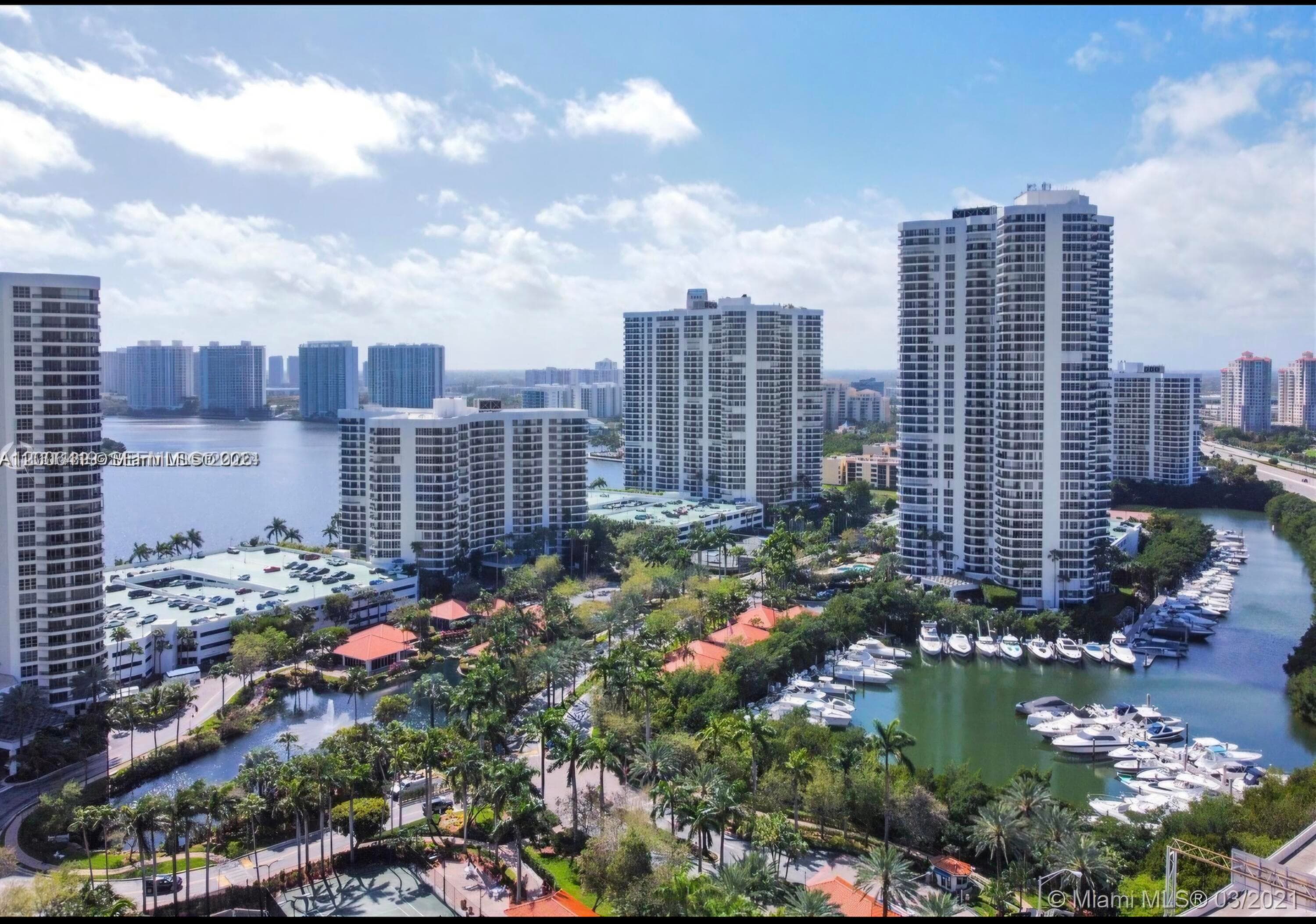3600 Mystic Pointe Drive #1202